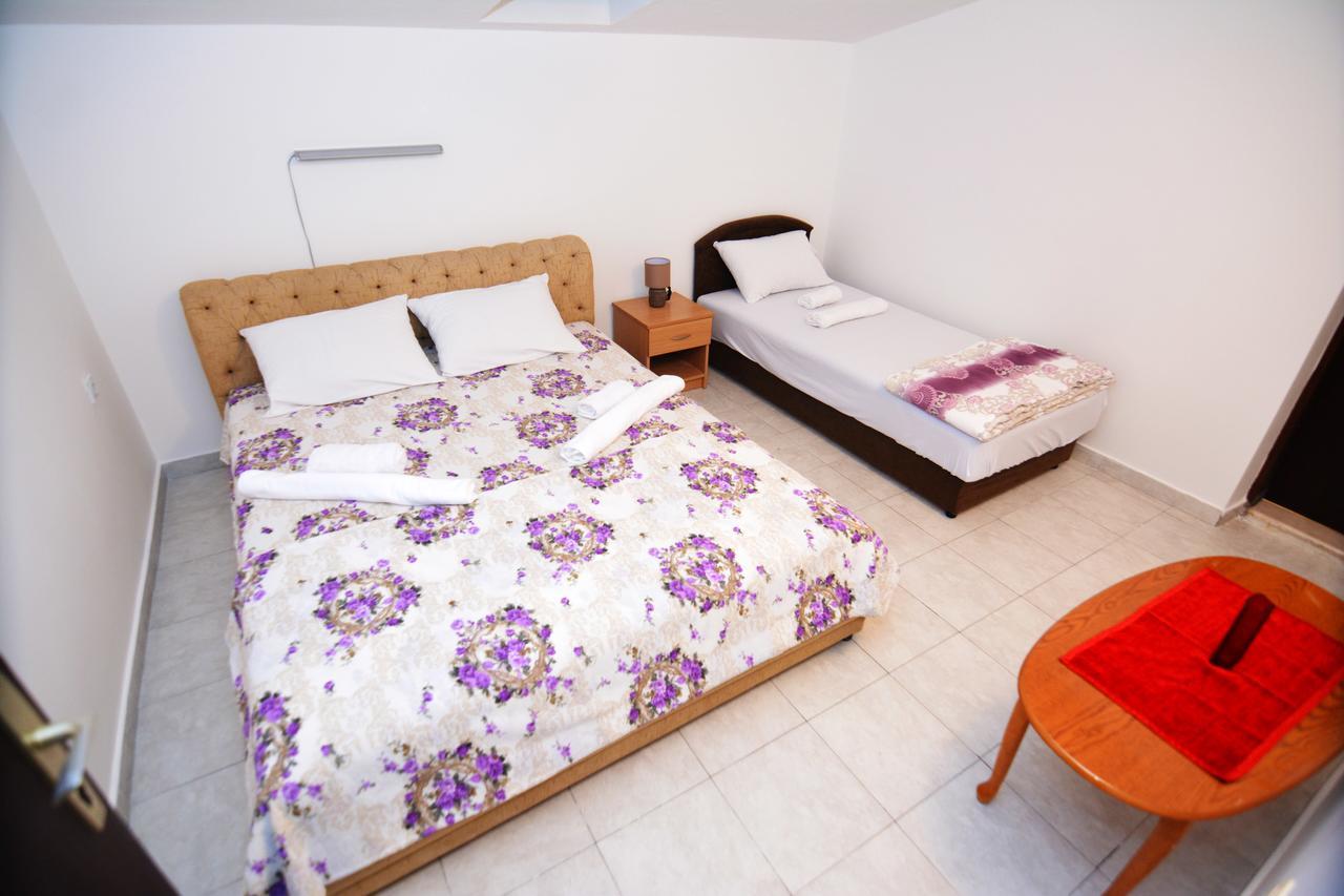 Apartments Jovana Petrovac Chambre photo