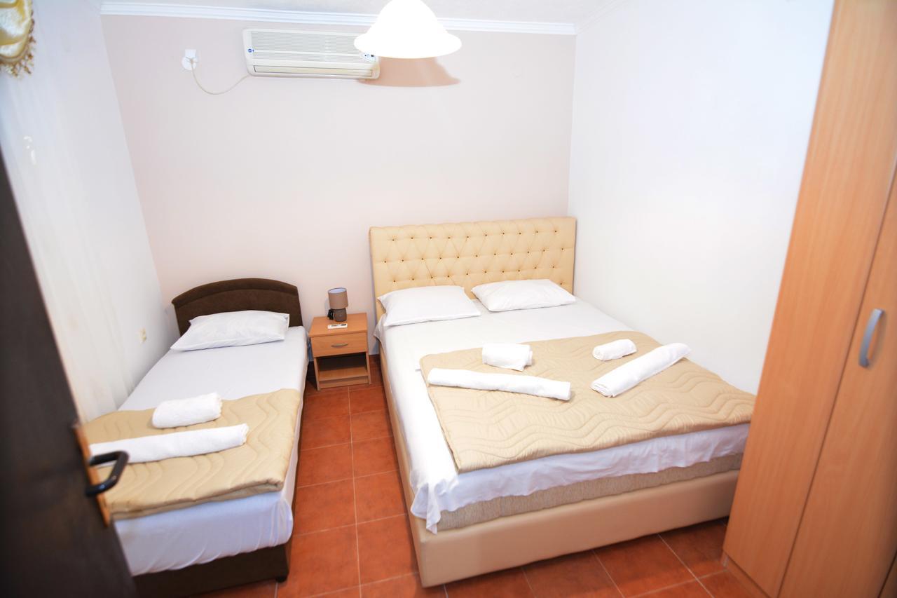 Apartments Jovana Petrovac Extérieur photo