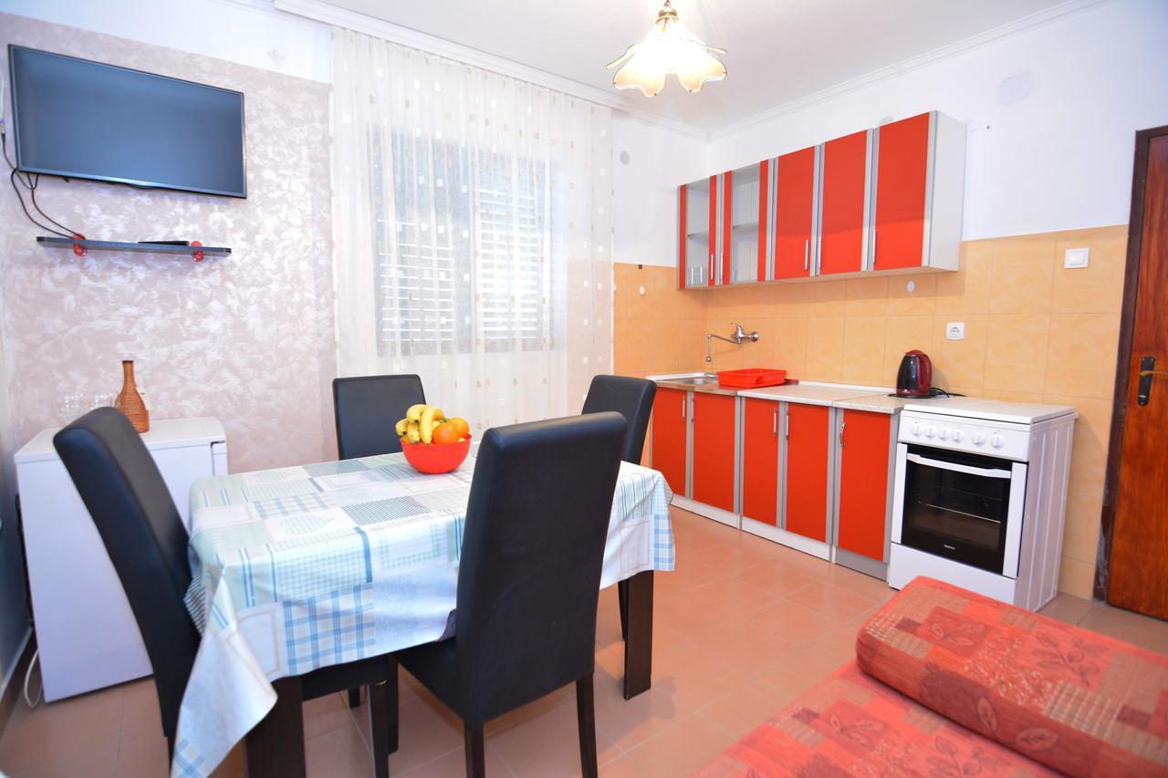 Apartments Jovana Petrovac Extérieur photo