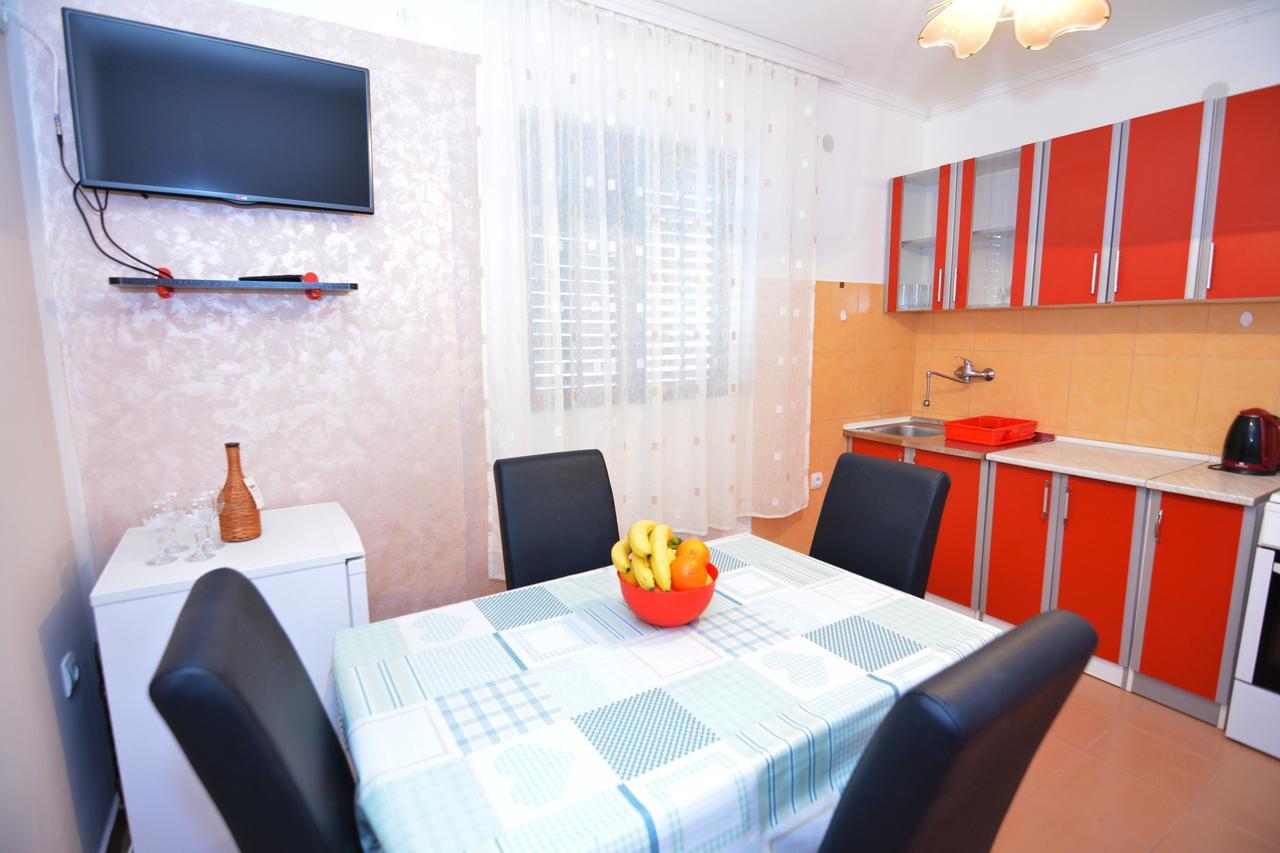 Apartments Jovana Petrovac Extérieur photo