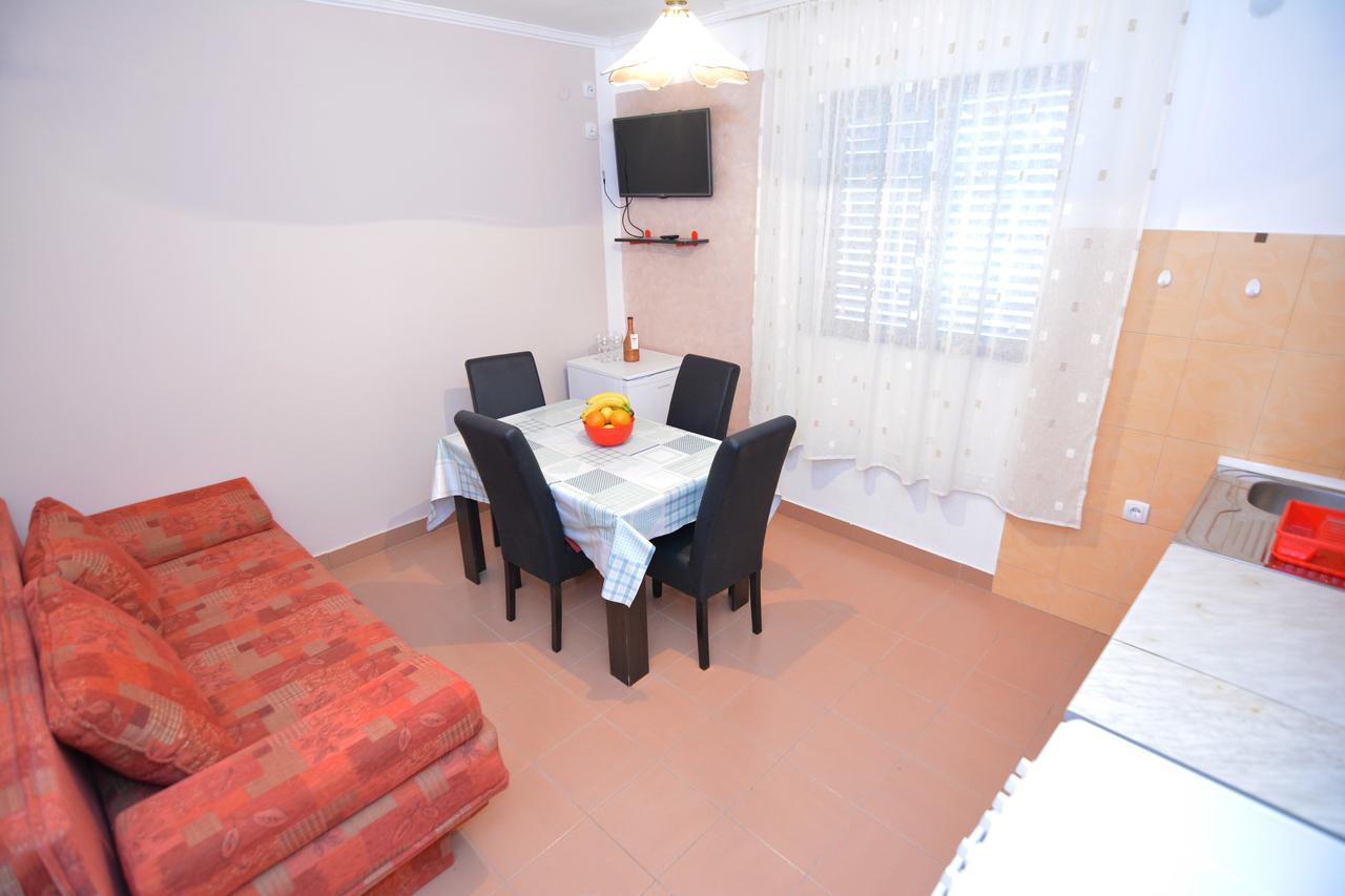 Apartments Jovana Petrovac Extérieur photo