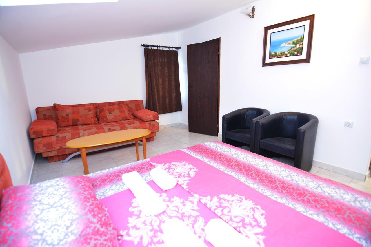 Apartments Jovana Petrovac Extérieur photo