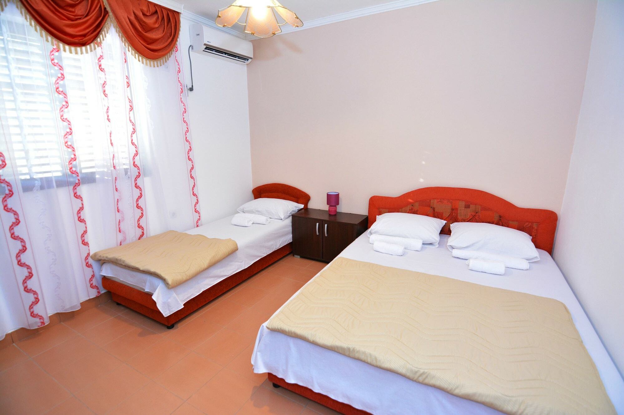 Apartments Jovana Petrovac Extérieur photo